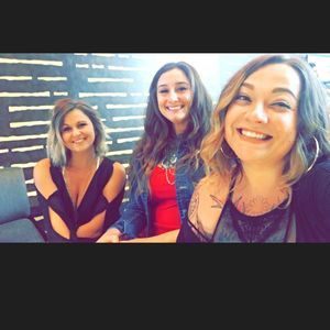 Meet your Posher, Holly