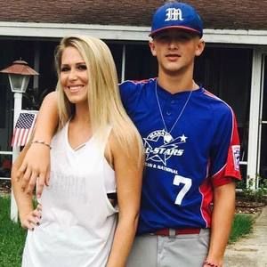 Meet your Posher, Tyler