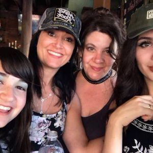 Meet your Posher, Cecilia