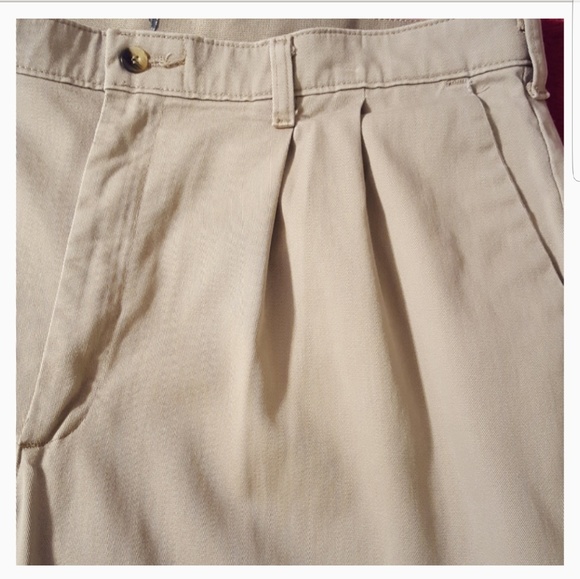 Men's Khaki Pleated Front Pants - 36 x 32 - Picture 7 of 13