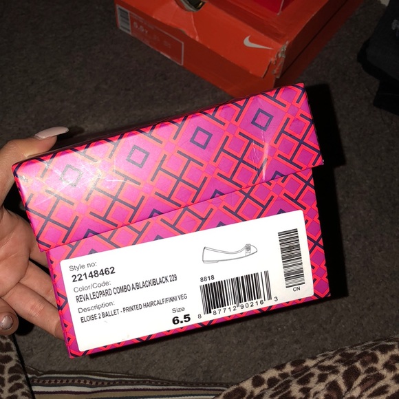 Tory Burch leopard flats - Picture 4 of 4