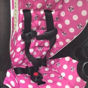 Toddler Minnie Mouse car seat