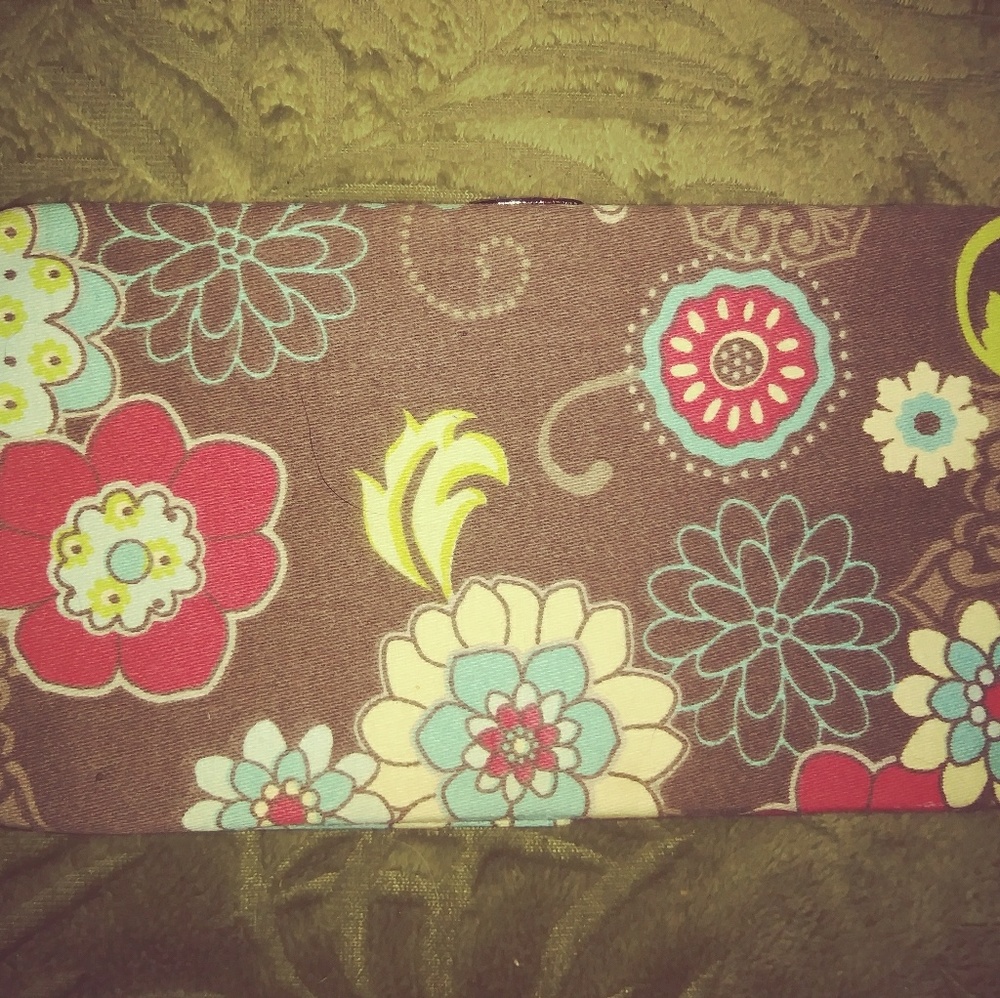 ThirtyOne hardcover wallet