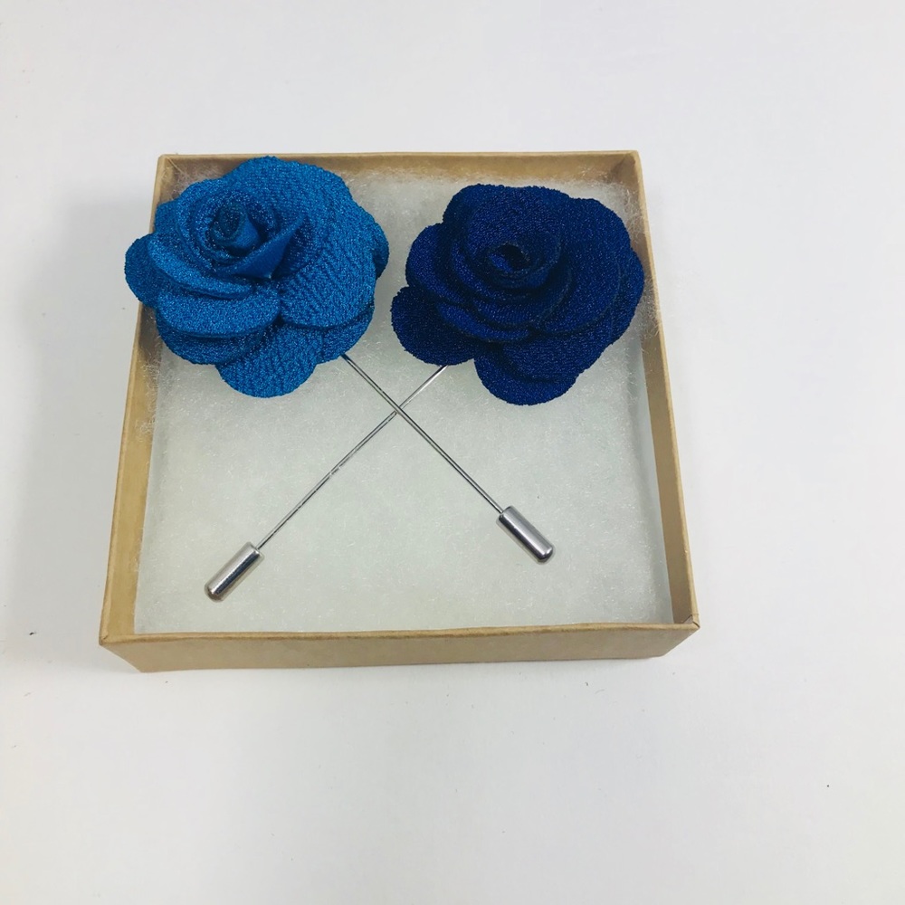 Men lapel pins of flowers set lot of 2