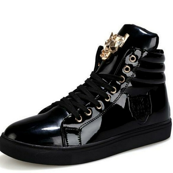 Glossy Lion Shoes 3 Different Colors - Picture 3 of 4
