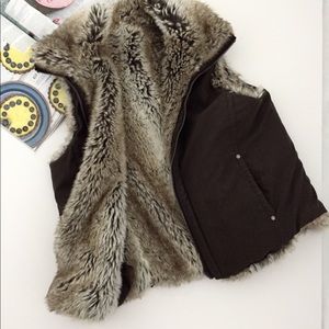Puffy soft reversible brown winter vest, size L