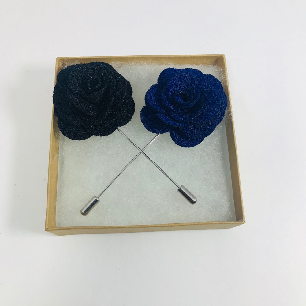 Men lapel pins of flowers set lot of 2