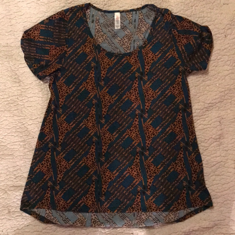 Giraffe Print NWOT Classic T
