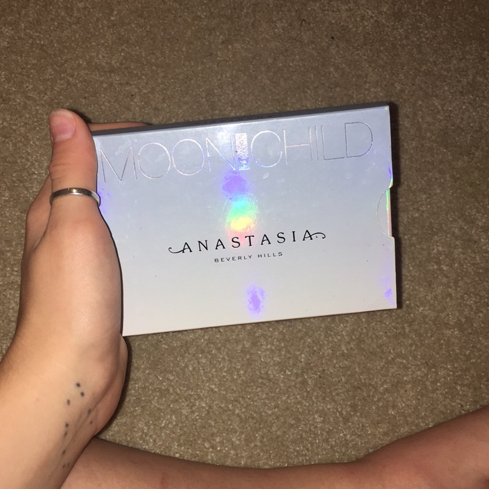 ABH Moon Child glow kit