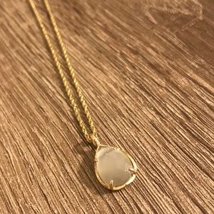 Kendra Scott necklace