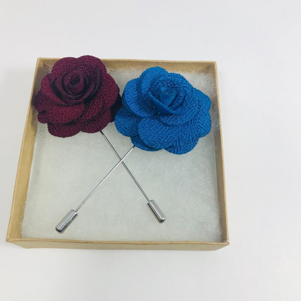 Men lapel pins of flowers set lot of 2