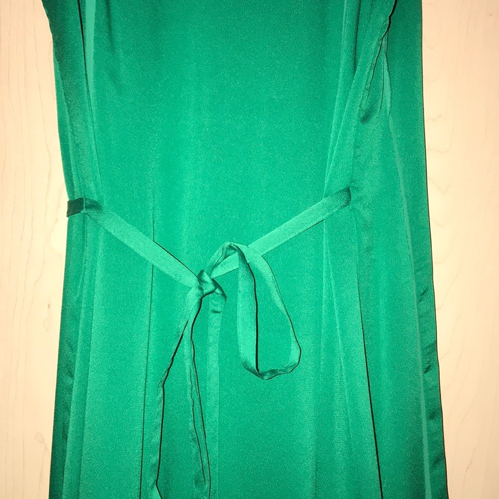 Gorgeous emerald green wrap dress! - Picture 8 of 8