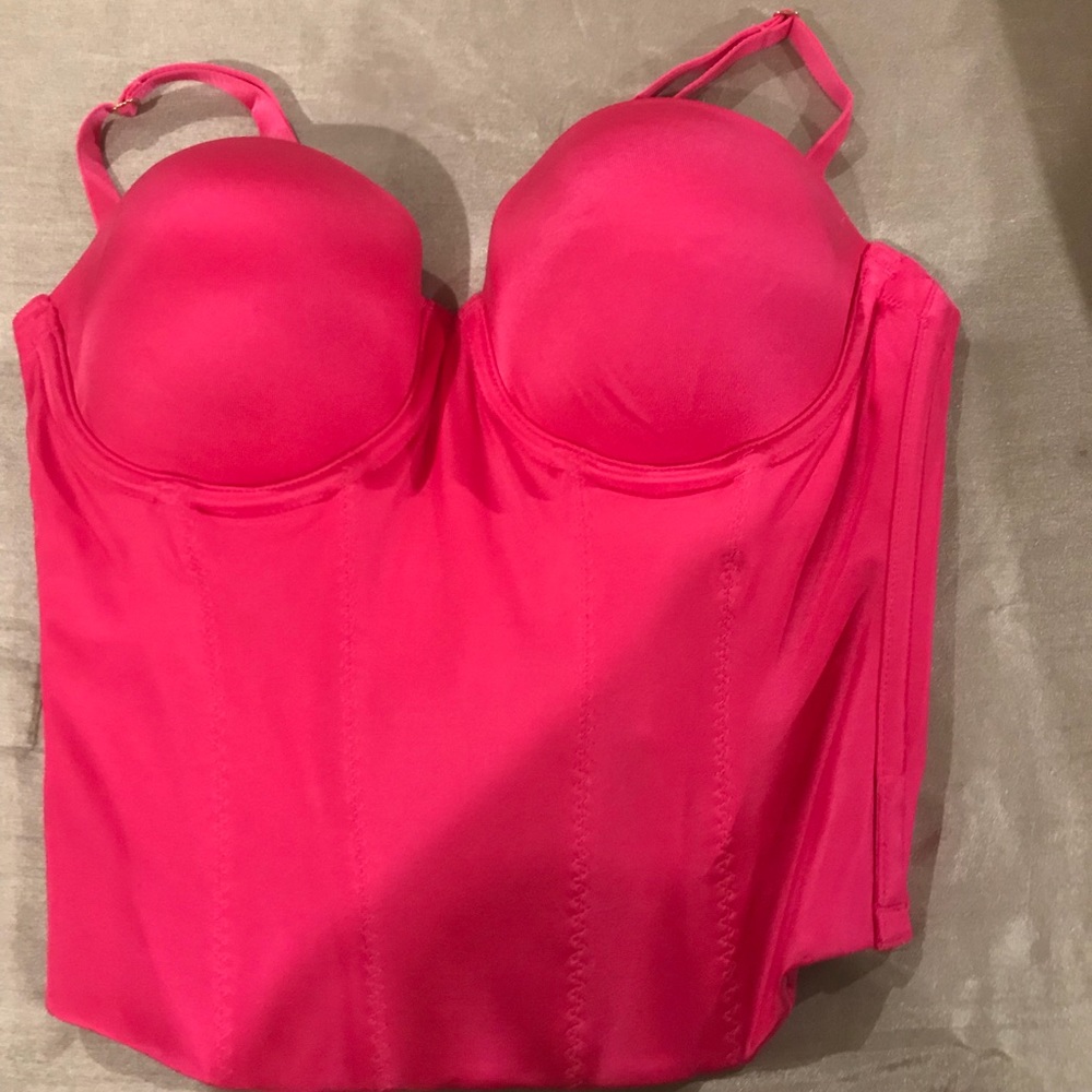 VS bra, can be worn strapless or straps