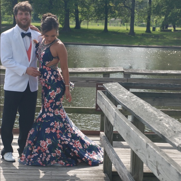 Prom Dress - Picture 3 of 3