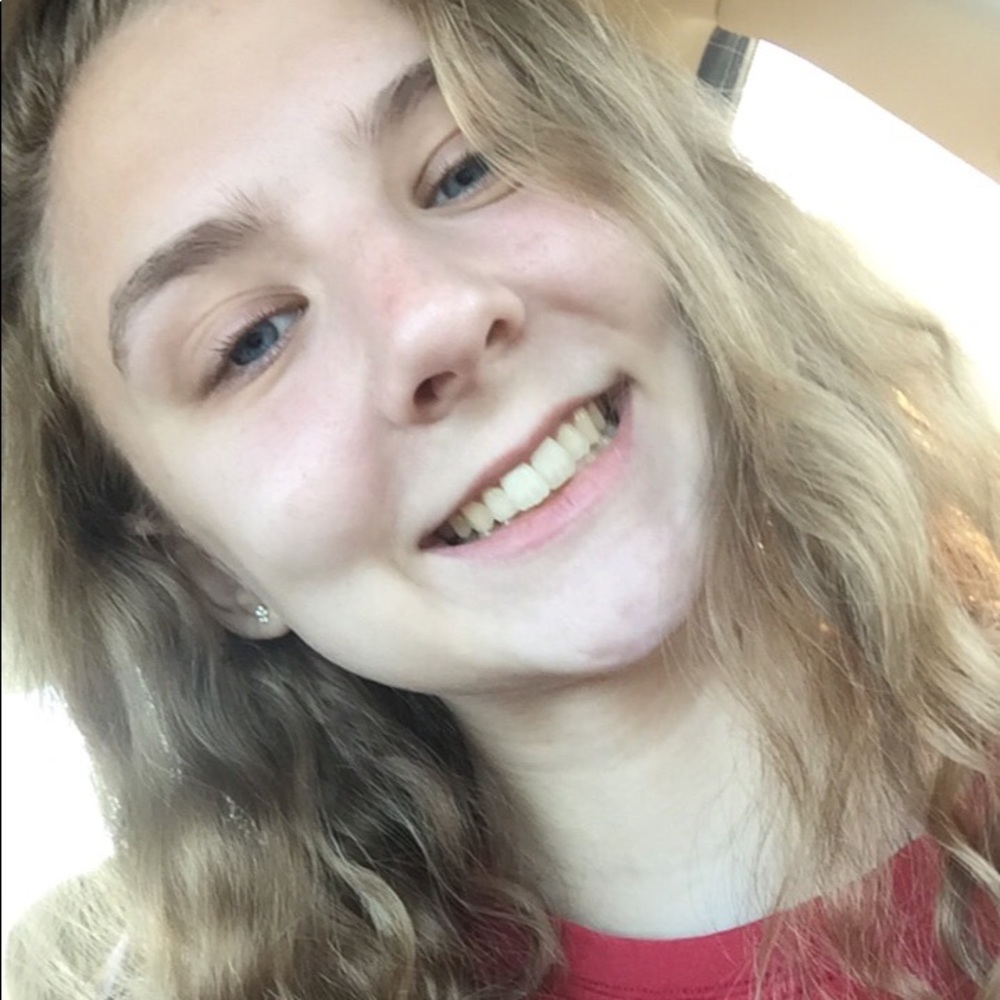 Meet your posher, Taylor!