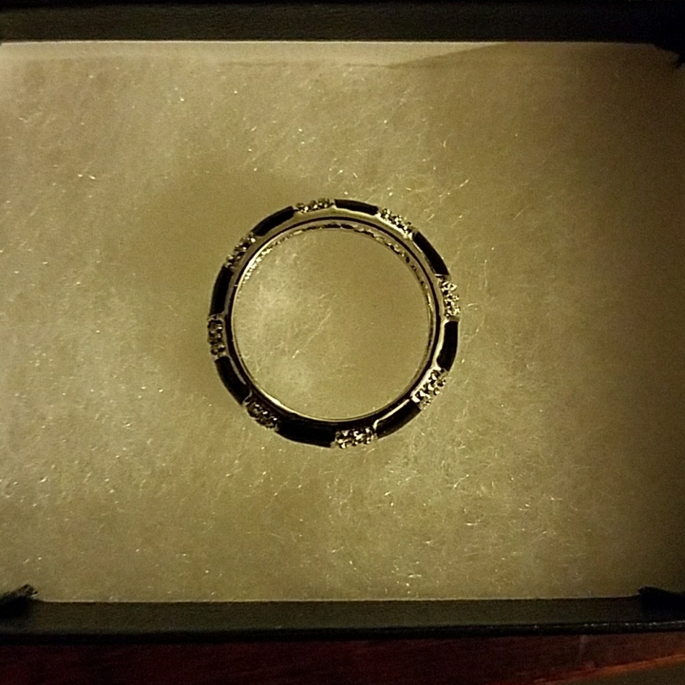 Park lane ring
