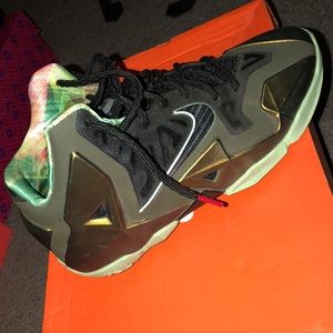 Lebron XI