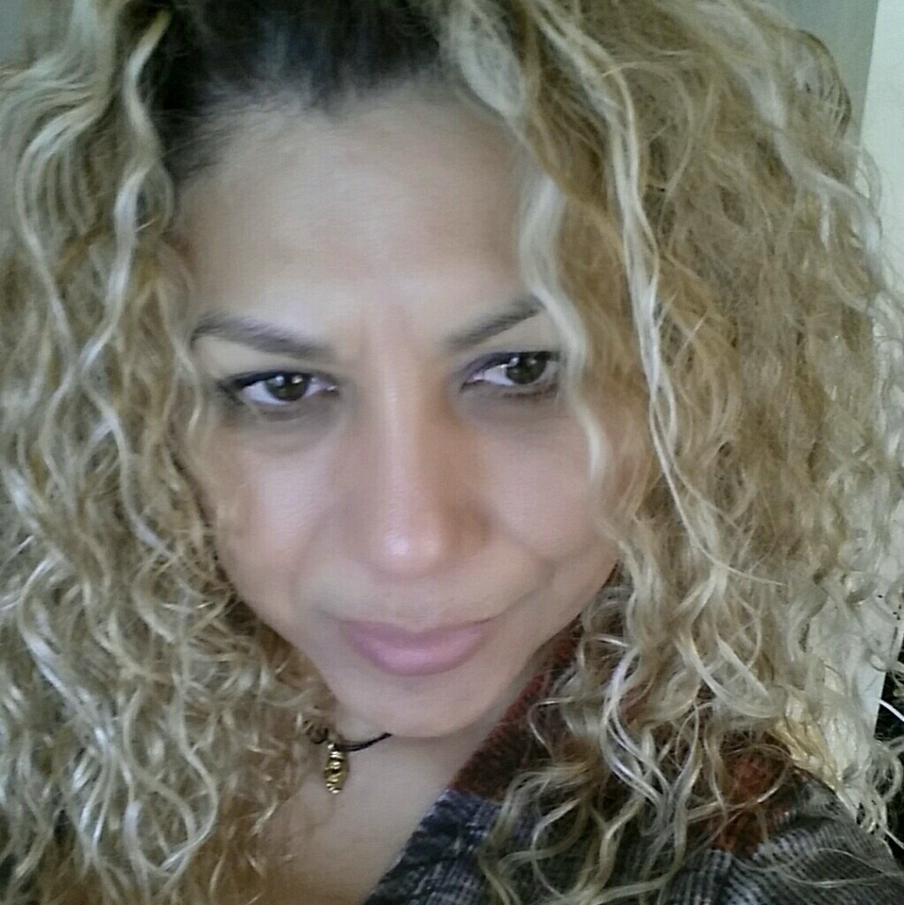 Meet your Posher, Leticia