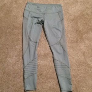 NWOT abercrombie & fitch mesh leggings