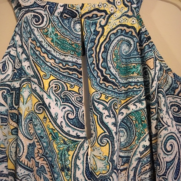 NWT WHBM Cold Shoulder Cutout Paisley Floral Dress - Picture 6 of 8