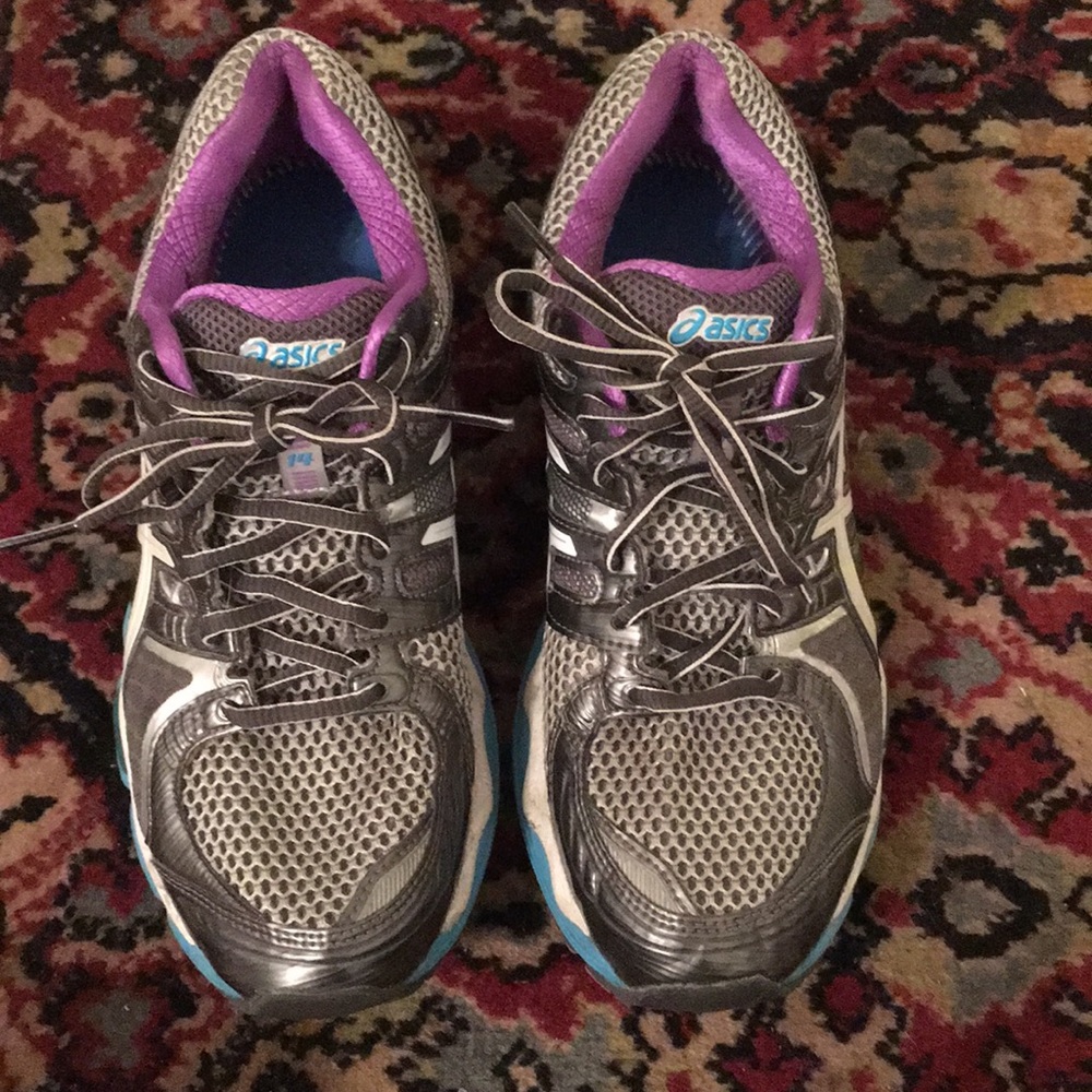 Women’s asics running shoes
