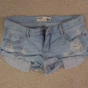 Jean shorts size 3. 100% cotton. Stripped pocket