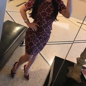 Vestido rojo vino con maron