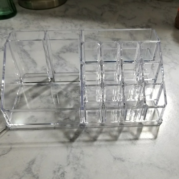 Acrylic lipstick organizer only - Picture 2 of 3