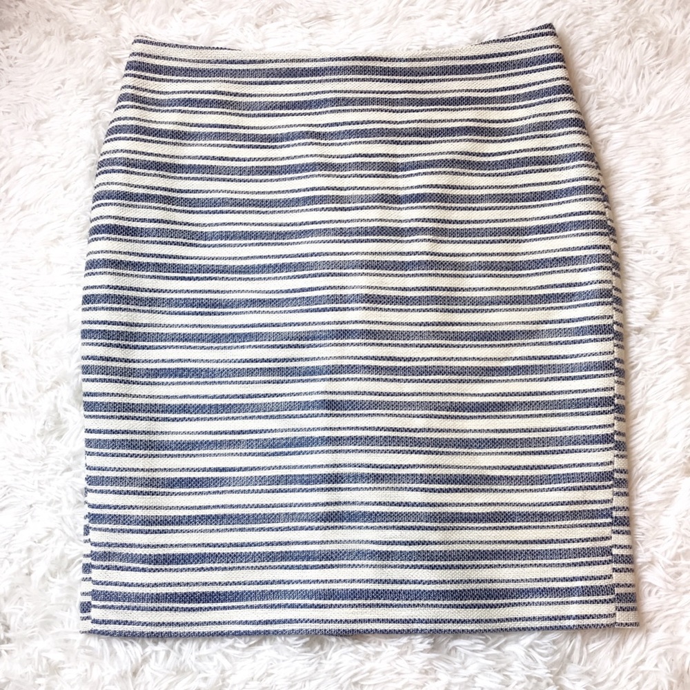 ANN TAYLOR Twill Pencil Skirt