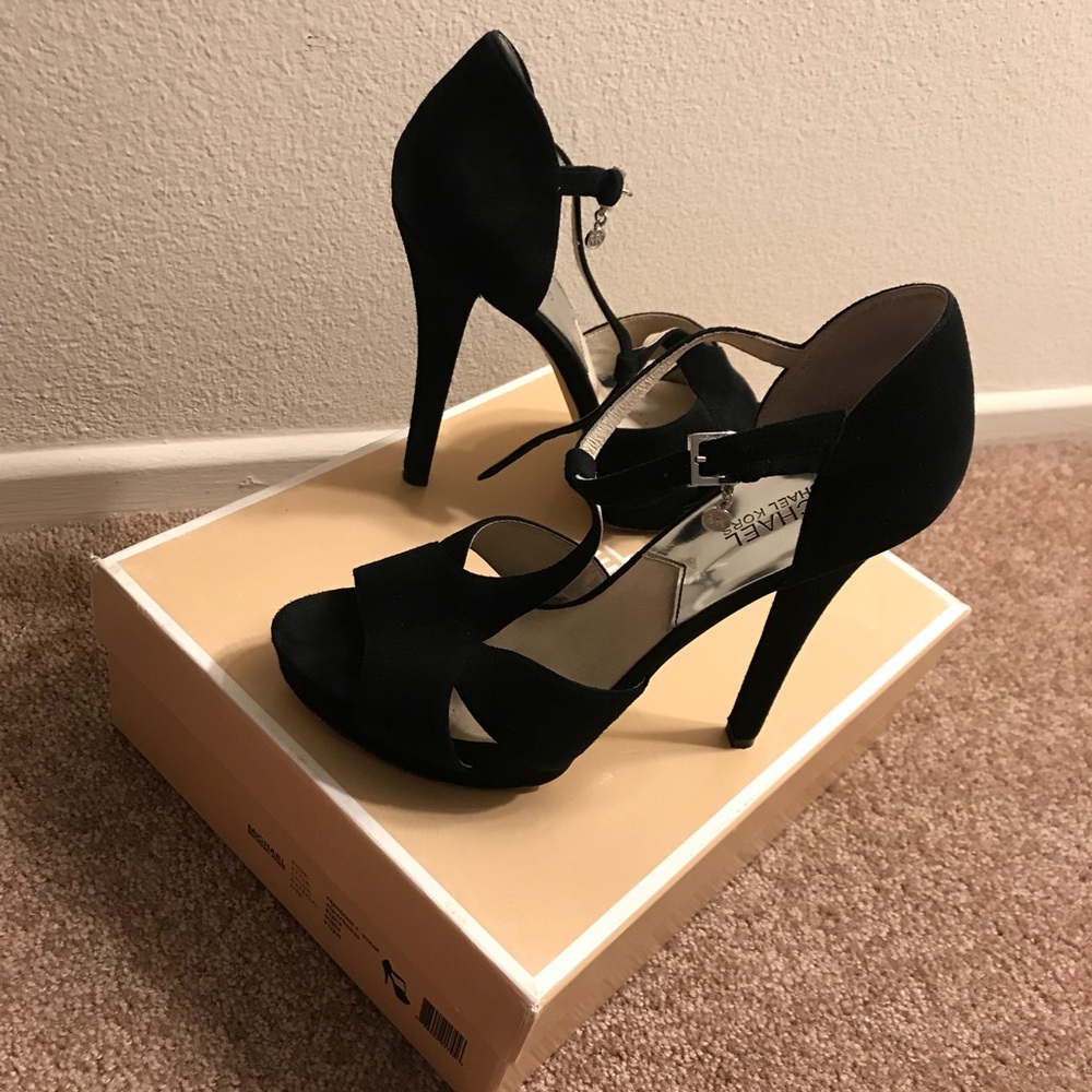 ❌Sold on Mercari❌ Mk Black heels