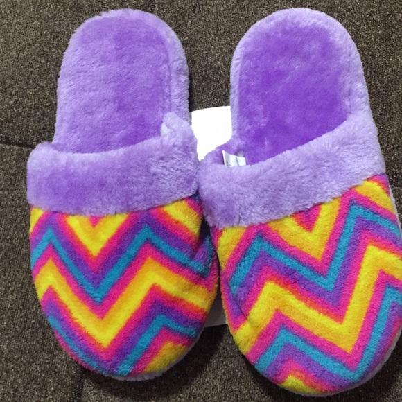 Chatties Girl Printed Zigzag Multi Color Slippers - Picture 3 of 8