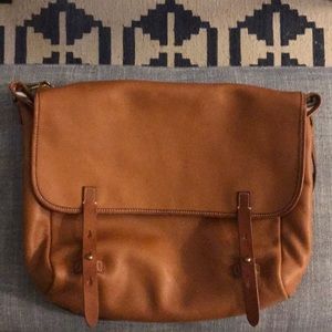 Madewell tan leather crossbody messenger bag