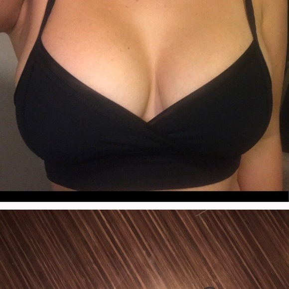 lululemon athletica Other - Like new lulu lemon sport bra 6 lululemon athletica Other - Like new lulu lemon sport bra 6