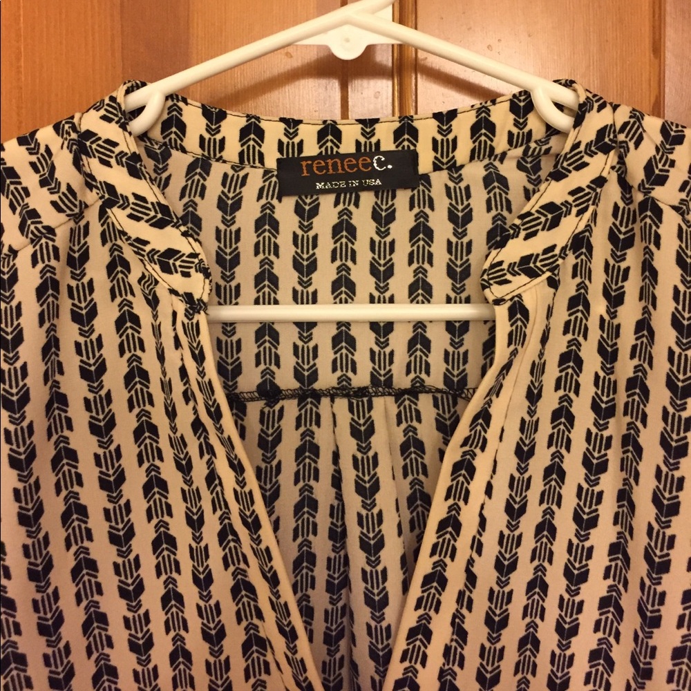 Fun pattern blouse!! - Picture 2 of 4