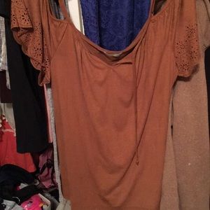 Maurice’s top size xl. Suede feel off shoulder
