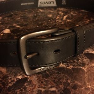 Levi’s Men’s belt Black 32”