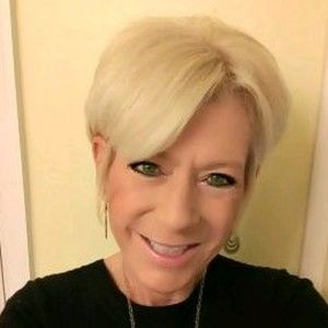 Meet your Posher, Debra