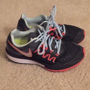 Nike shoes - size 5