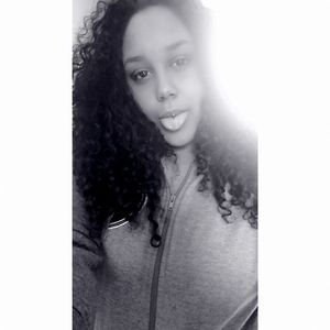 Meet your Posher, Caitlyn