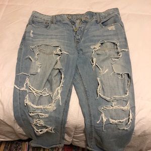 AE Ripped/Cropped Jeans