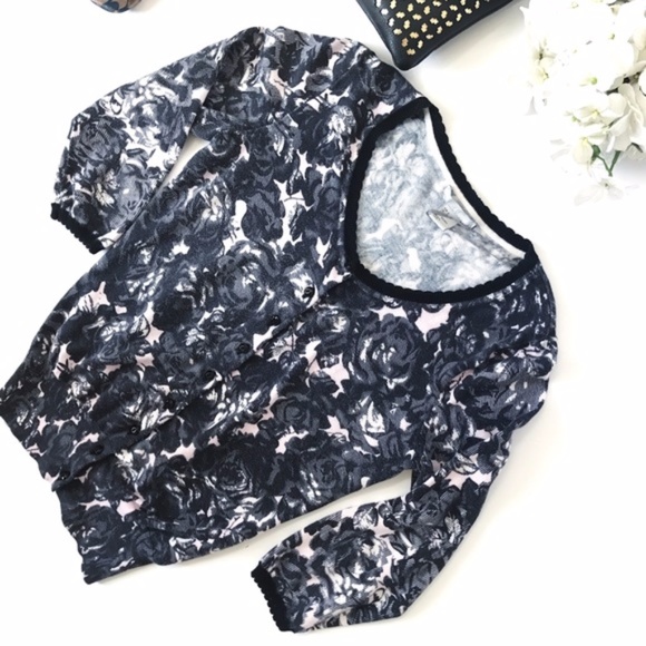 H&M Floral Button Down Cardigan - Picture 2 of 3