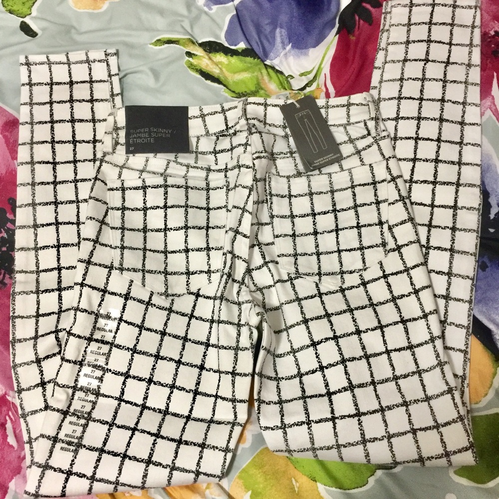 NWT Armani Exchange Super Skinny 27