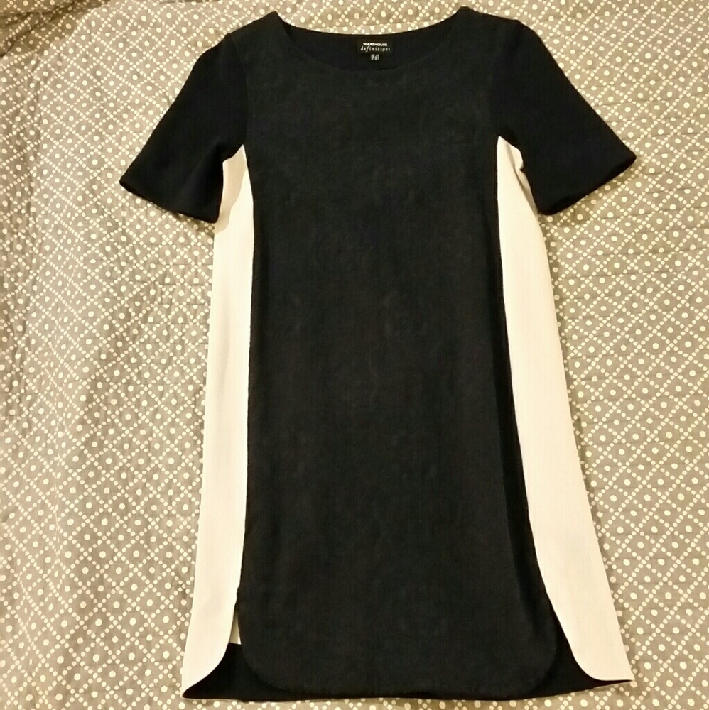 Midnight blue and offwhite color block shift dress