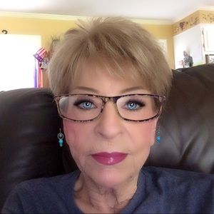 Meet your Posher, Shirley