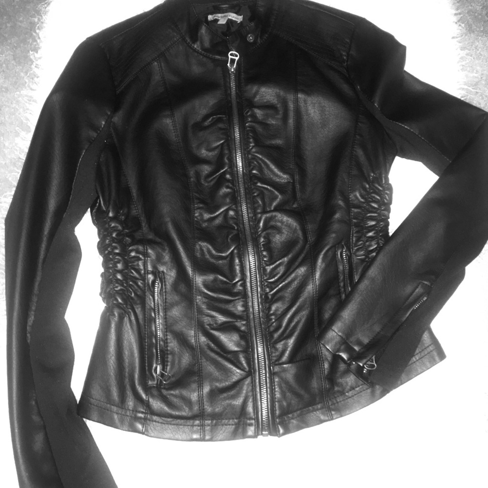 Sexy Black Leather Coat 🌟🌹