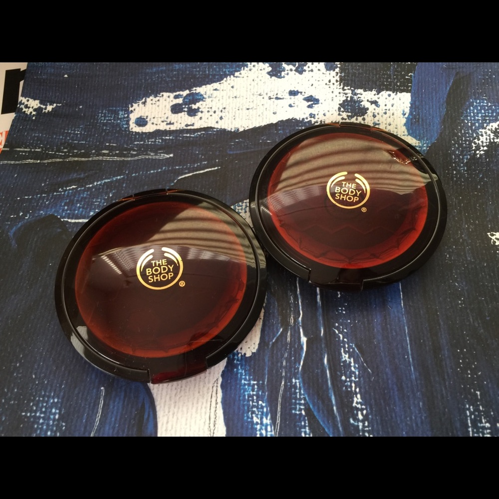 THE BODY SHOP Honey Bronzing Powder