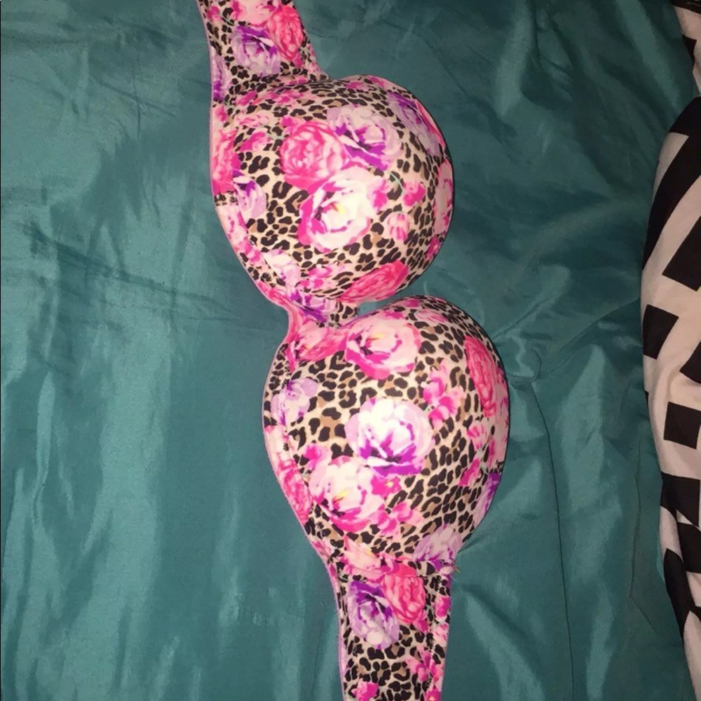Vs bra