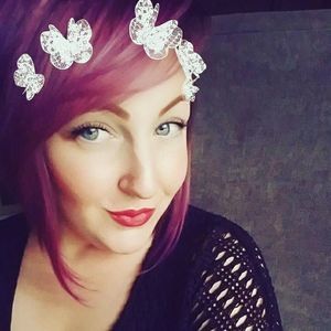 Meet your Posher, Ahna