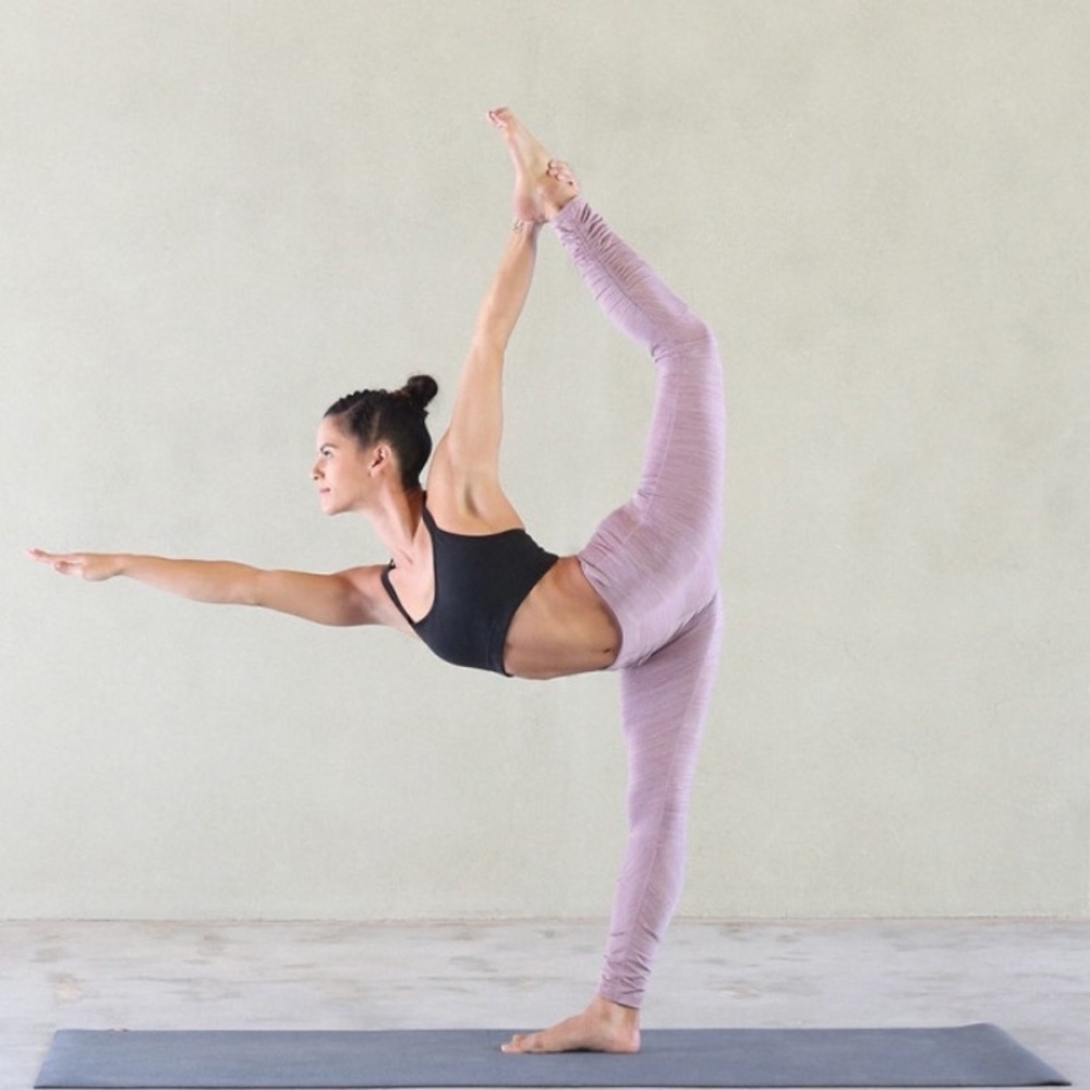 🎉Reduced🎉Manduka Heather Pink Evolve Legging