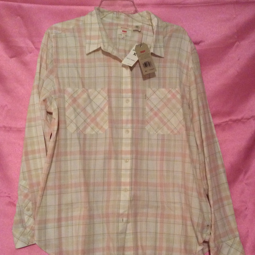 LEVI STRAUSE LONG SLEEVE WOMANS SHIRT. BNWTS szXL